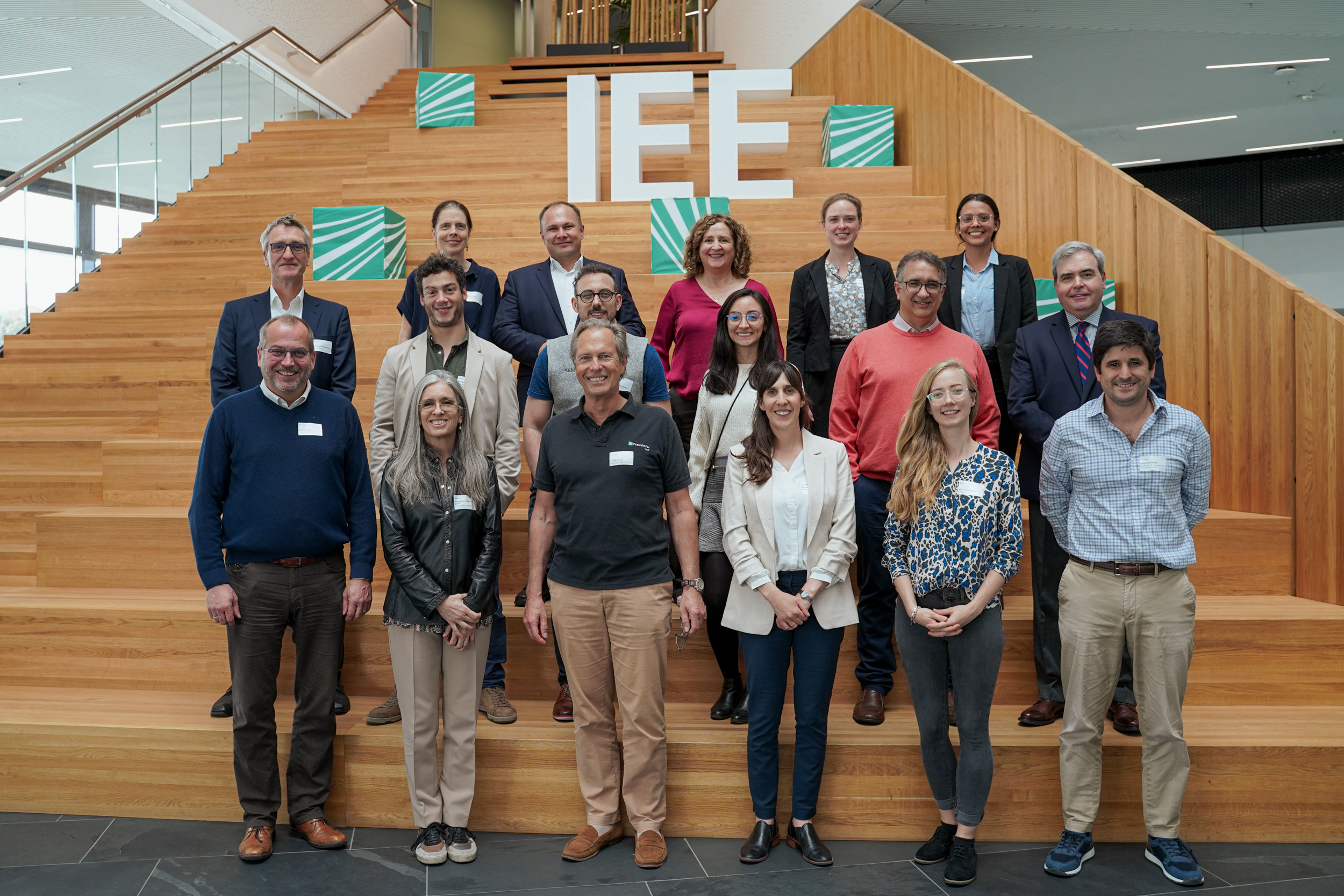 Besuch der uruguayischen Delegation bei Fraunhofer IEE in Kassel