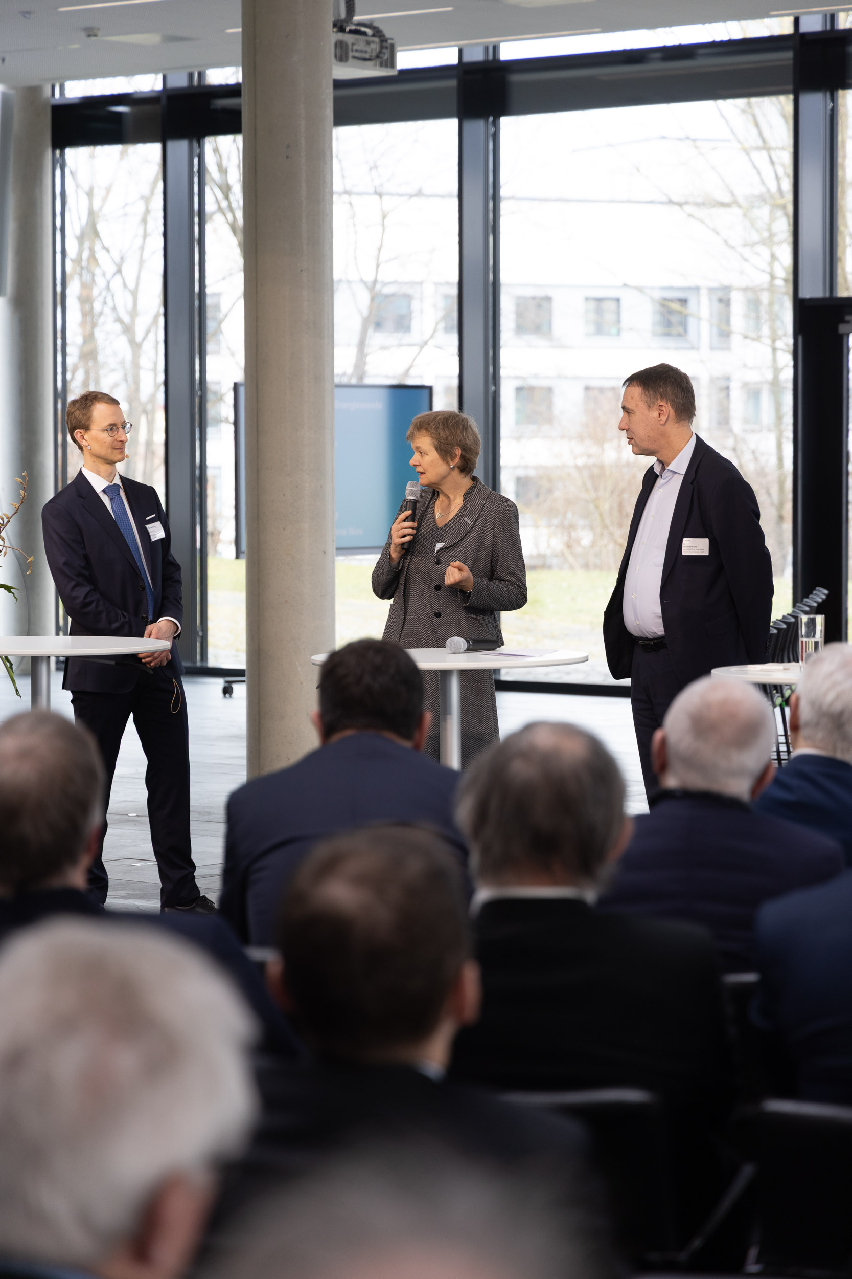 Podiumsdiskussion &quot;Herausforderungen der Energiewende gemeinsam meistern Wissenschaft – Wirtschaft – Politik&quot; | Dr. Dirk Biermann, Geschäftsführer Operations, 50Hertz Transmission GmbH; Prof. Dr. Ute Clement, Präsidentin Universität Kassel; Prof. Dr. Martin Braun, Institutsleiter Fraunhofer IEE